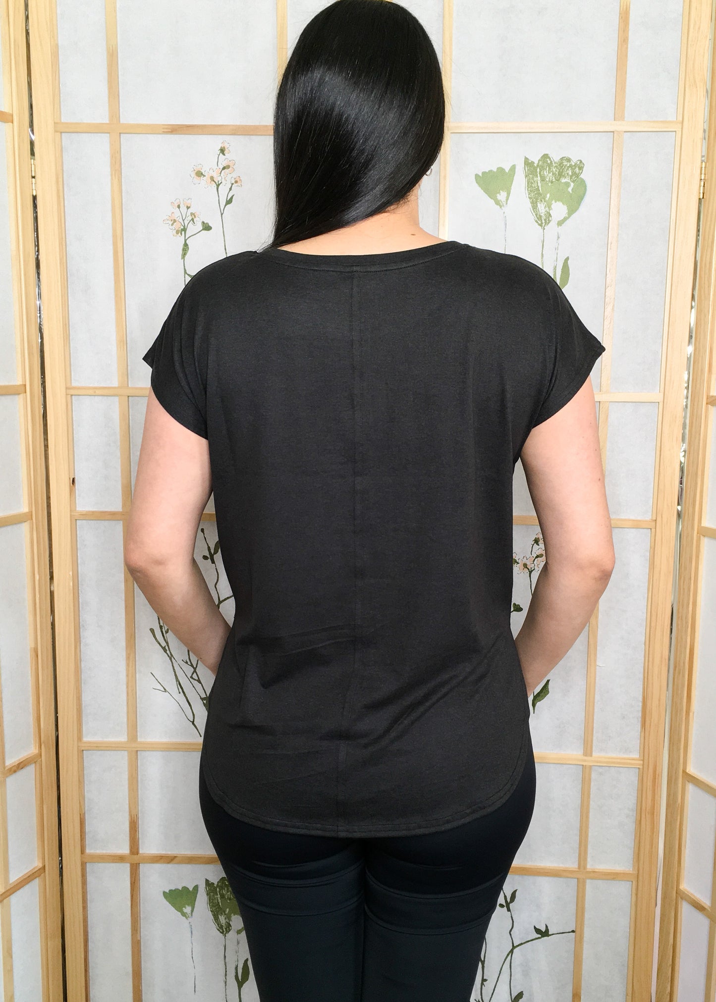 Eucomis Black short Sleeve Top