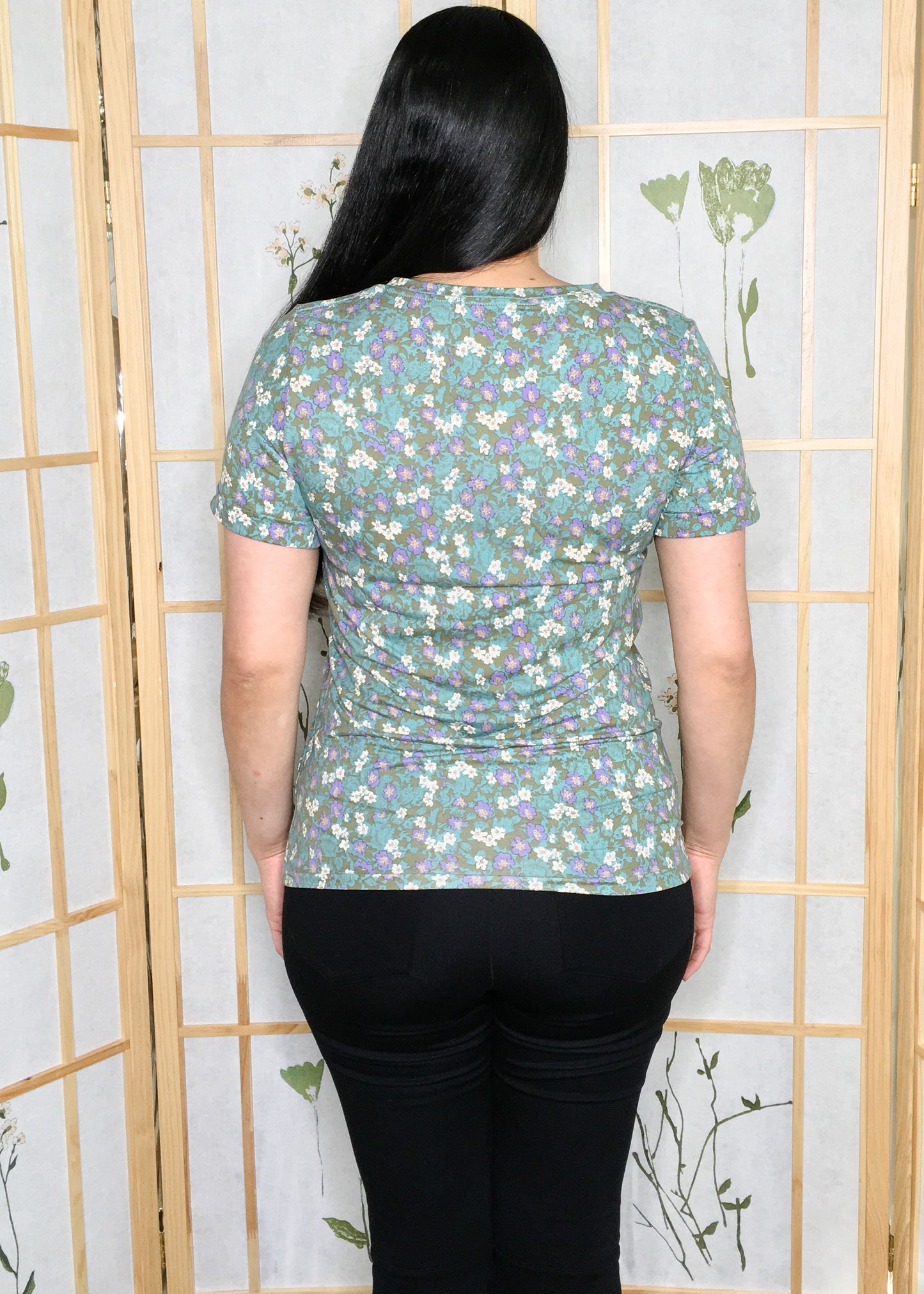 Alliums Pocket Floral Tee
