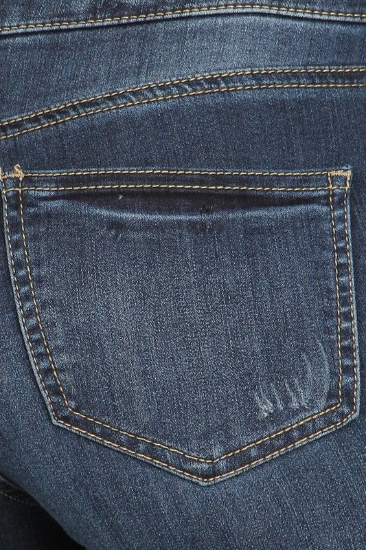 Fits Like A Glove Jeans- Dark Wash – The Beaver Boutique LLC